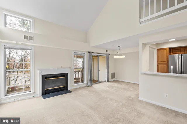 a very nice looking hallway with a window