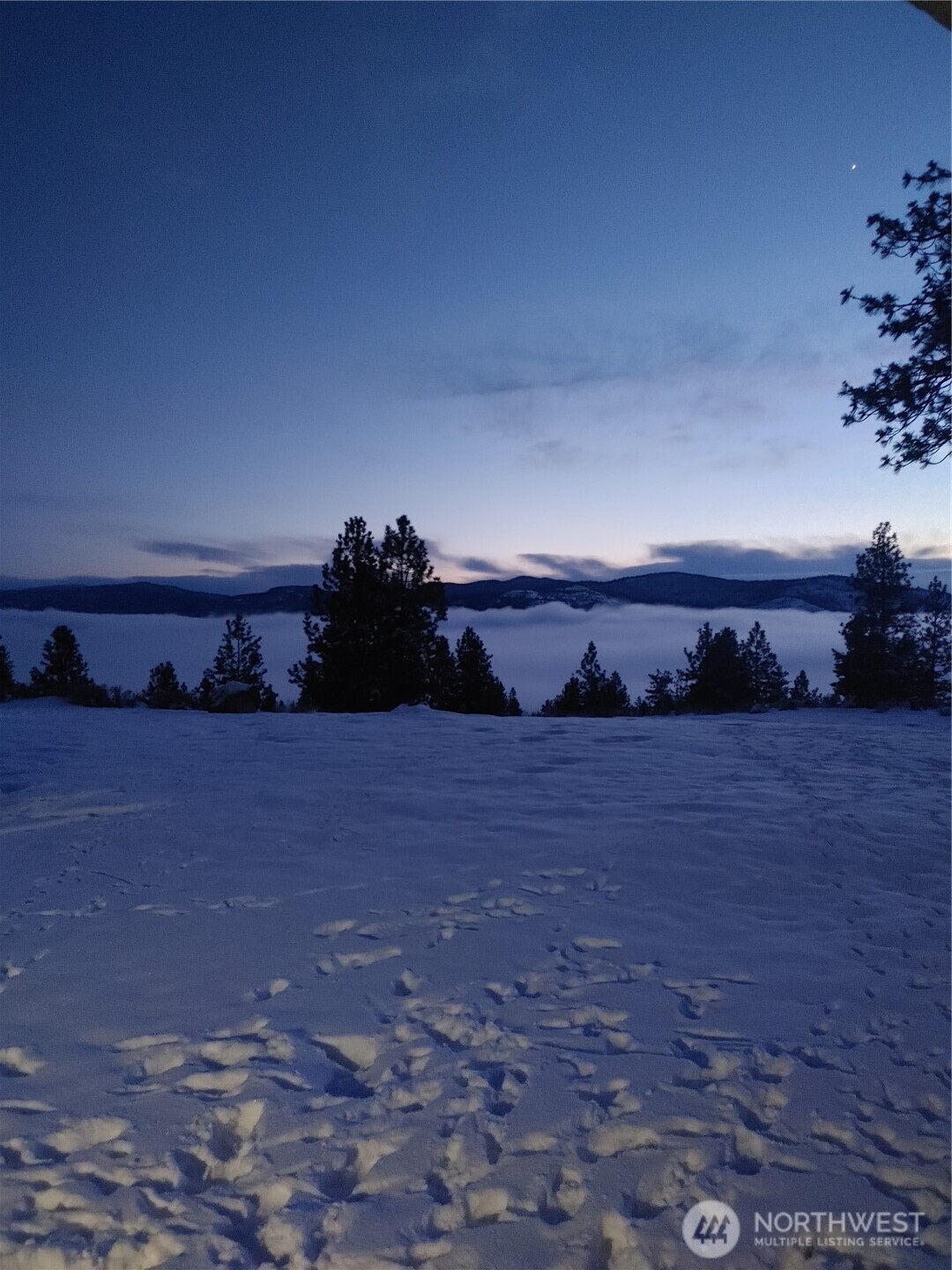 83 East Cayuse Mountain Road Tonasket, WA 98855 - Photo 35 of 37 a view of a sky