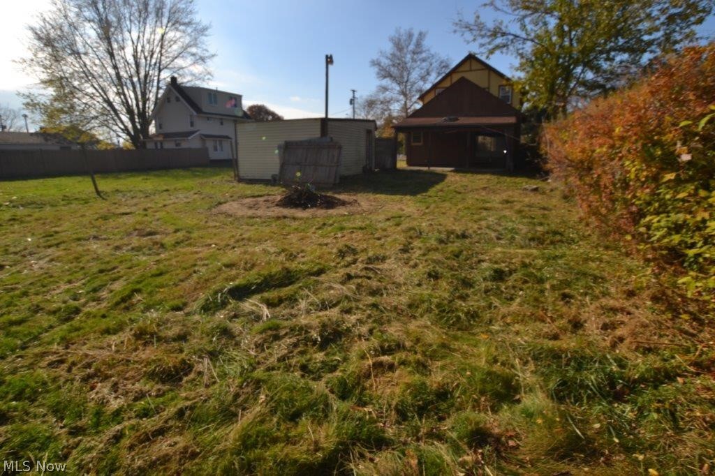 3833 Cress Road Cleveland, OH 44111 - Photo 10 of 35 Gallery Image 10