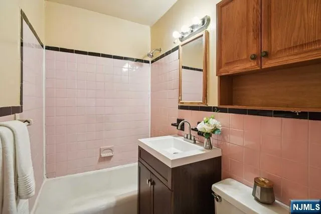 $1,650,000 | 1207 Anderson Avenue, Fort Lee, NJ 07024