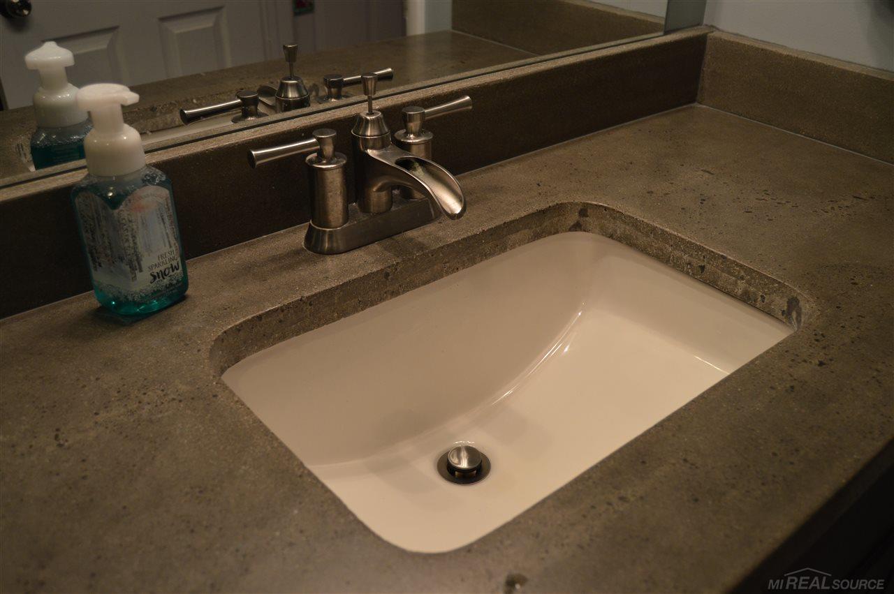 10001 Pound Road Columbus, MI 48063 - Photo 30 of 45