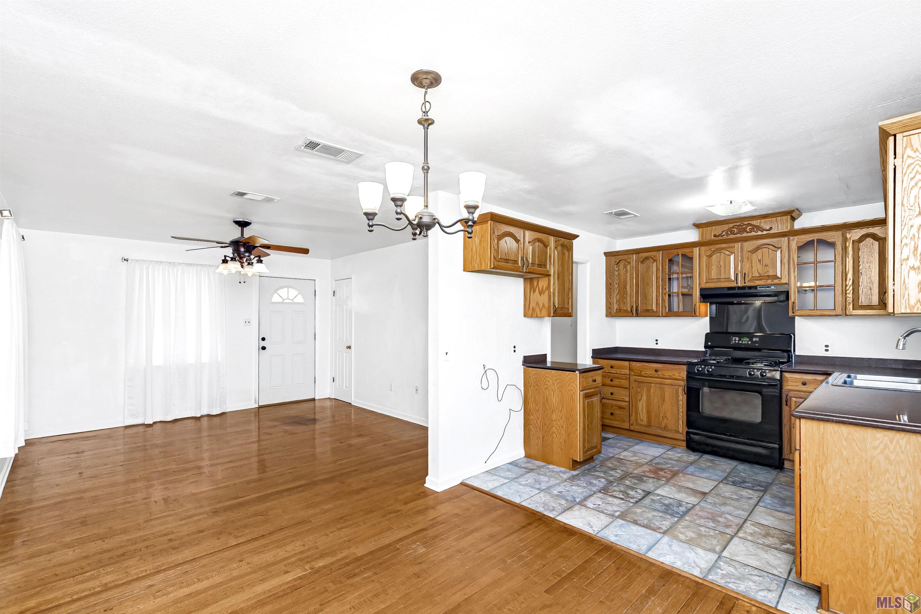 9569 Rainford Road Baton Rouge, LA 70810 - Photo 5 of 15