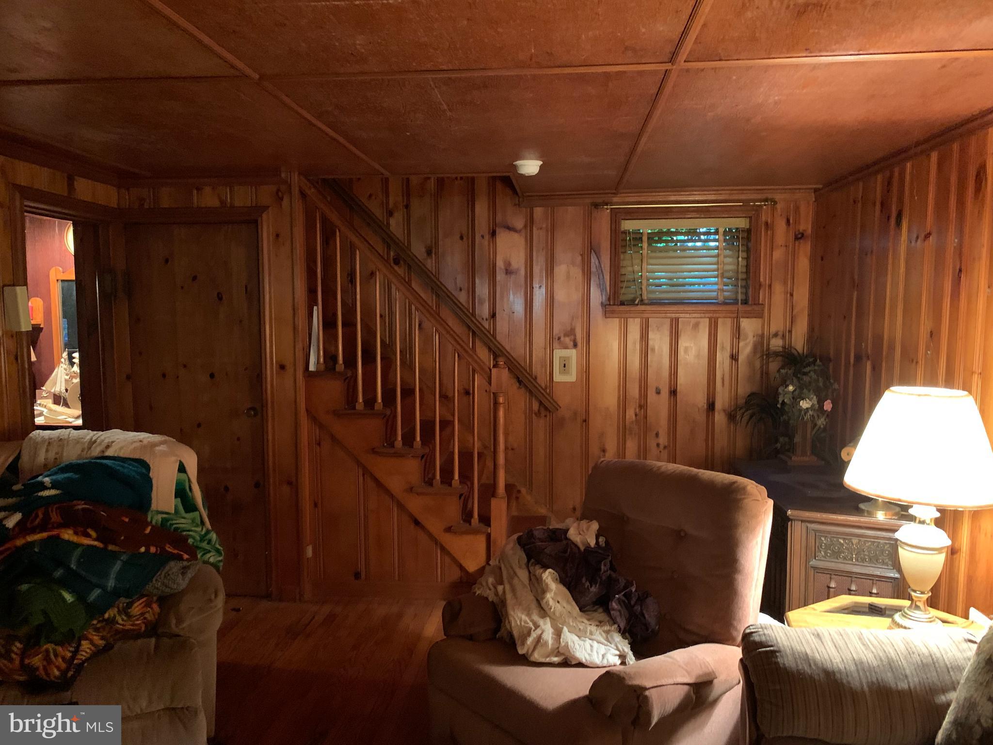 303 Meadowbrook Road Robbinsville, NJ 08691 - Photo 18 of 24 a living room with furniture
