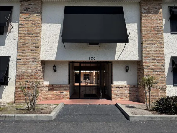 $1,400 | 120 South Church Avenue, Unit 211, Tampa, FL 33609