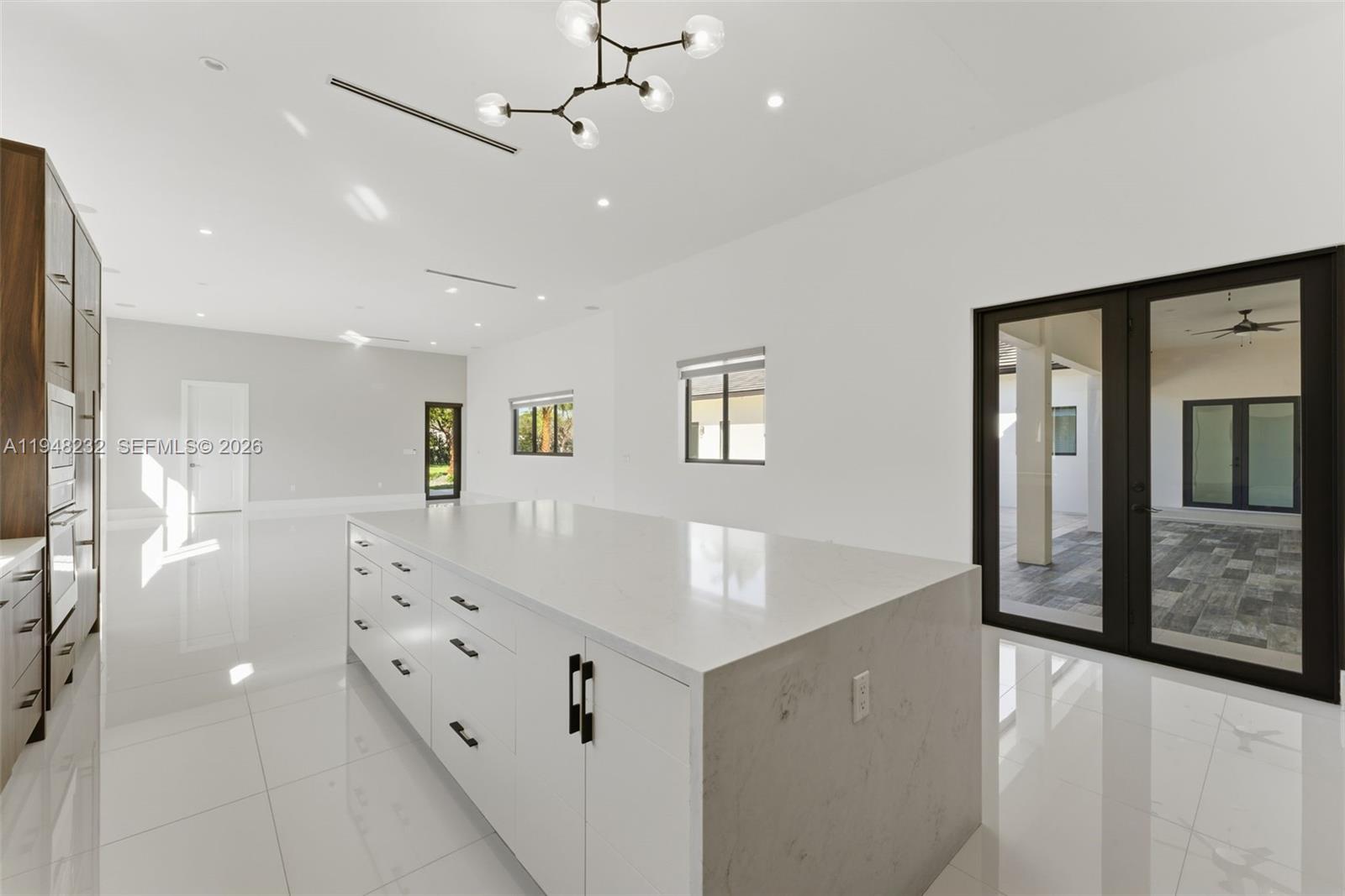 10005 Southwest 66th Street Miami, FL 33173 - Photo 13 of 64