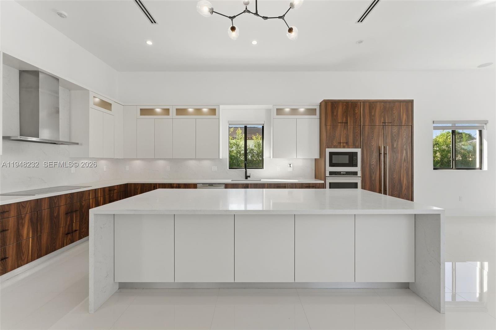 10005 Southwest 66th Street Miami, FL 33173 - Photo 14 of 64