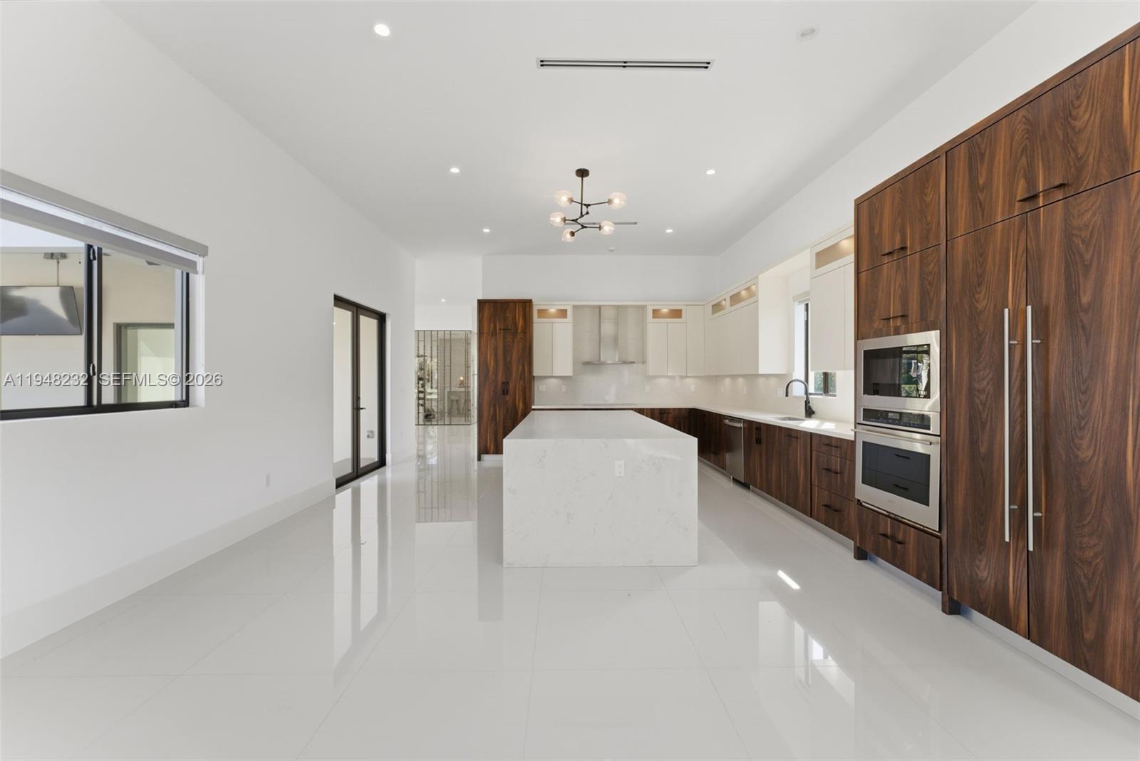 10005 Southwest 66th Street Miami, FL 33173 - Photo 15 of 64