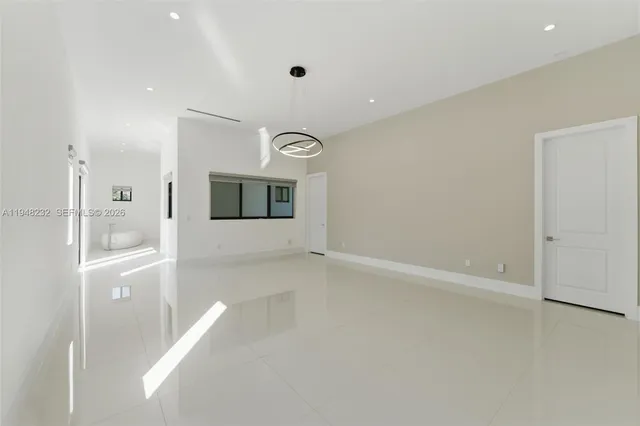 $4,400,000 | 10005 Southwest 66th Street, Miami, FL 33173