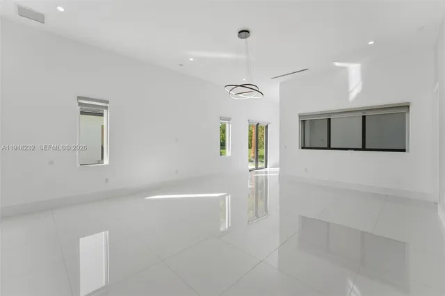$4,400,000 | 10005 Southwest 66th Street, Miami, FL 33173