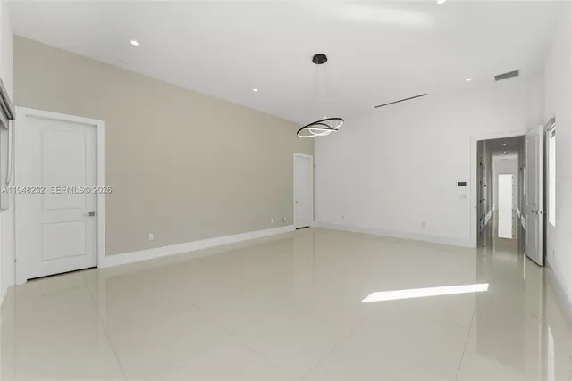 $4,400,000 | 10005 Southwest 66th Street, Miami, FL 33173