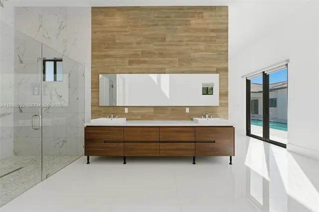 $4,400,000 | 10005 Southwest 66th Street, Miami, FL 33173