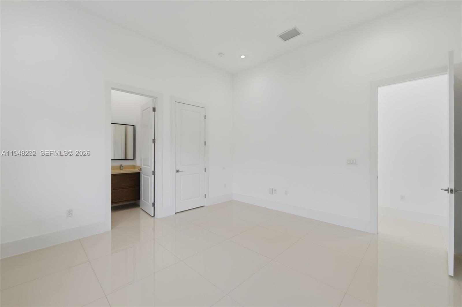 10005 Southwest 66th Street Miami, FL 33173 - Photo 38 of 64