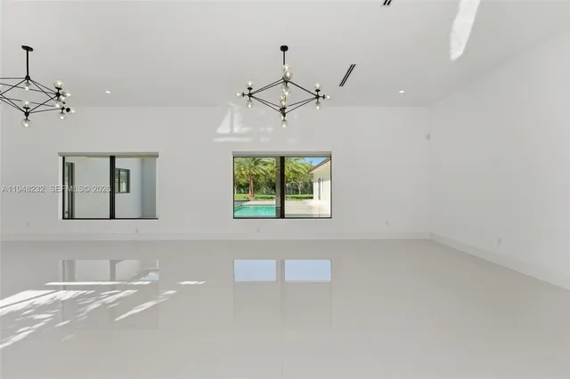 $4,400,000 | 10005 Southwest 66th Street, Miami, FL 33173