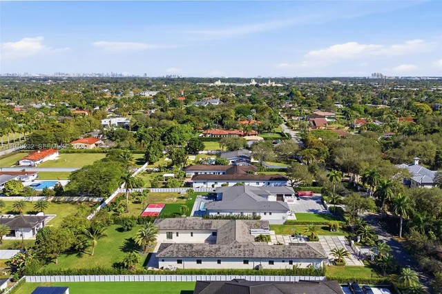 $4,400,000 | 10005 Southwest 66th Street, Miami, FL 33173