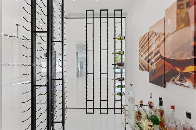 $4,400,000 | 10005 Southwest 66th Street, Miami, FL 33173