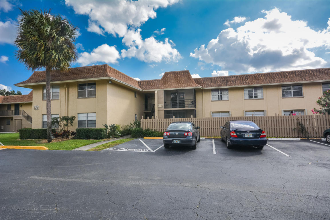 1231 Northwest 13th Street, Unit 471F Boca Raton, FL 33486 - Photo 2 of 21 01. Extetrior (1)