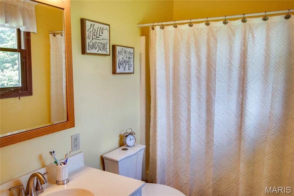 1217 West County Road Jerseyville, IL 62052 - Photo 21 of 35