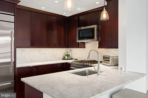 $1,275,000 | 3251 Prospect Street Northwest, Unit 301, Washington, DC 20007