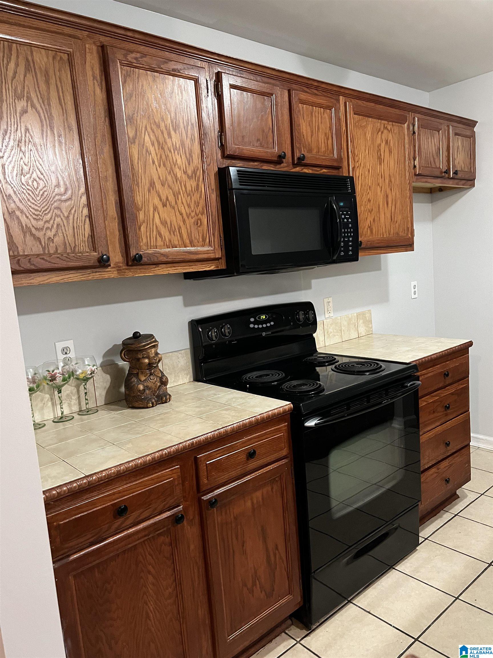 1340 Fulton Avenue Southwest Birmingham, AL 35211 - Photo 3 of 7