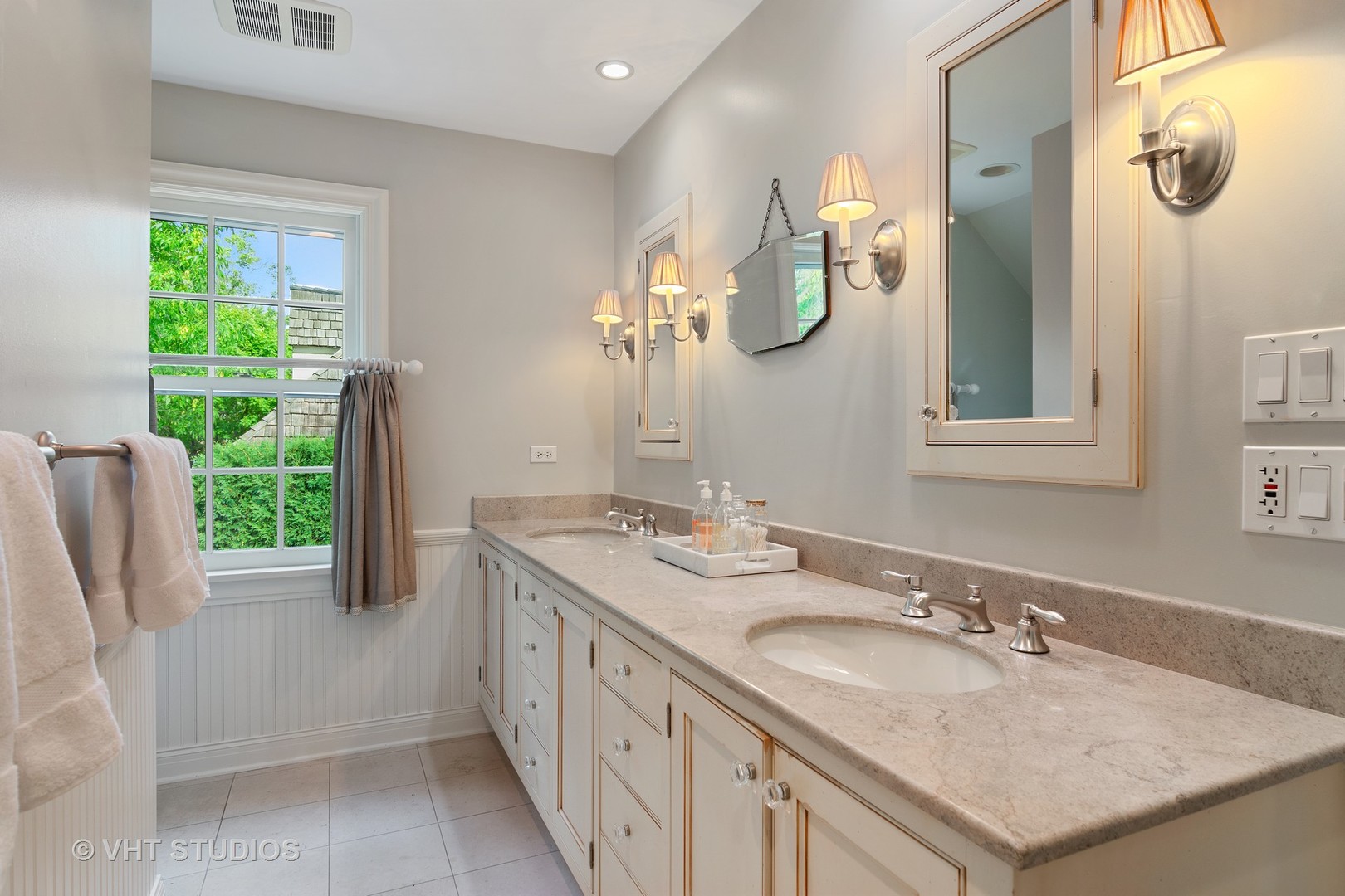 1170 Broadmeadow Road Winnetka, IL 60093 - Photo 24 of 36