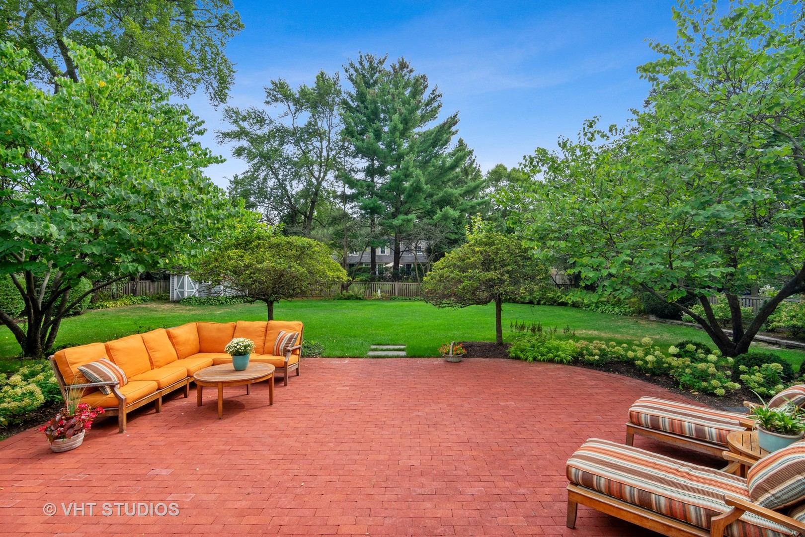 1170 Broadmeadow Road Winnetka, IL 60093 - Photo 4 of 36