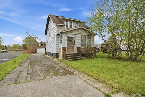 $199,999 | 5041 Broadway, Lancaster, NY 14043