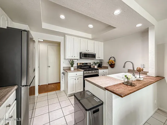 $720,000 | 560 Chapala Drive, Camarillo, CA 93010