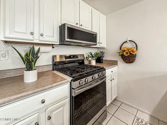 $720,000 | 560 Chapala Drive, Camarillo, CA 93010