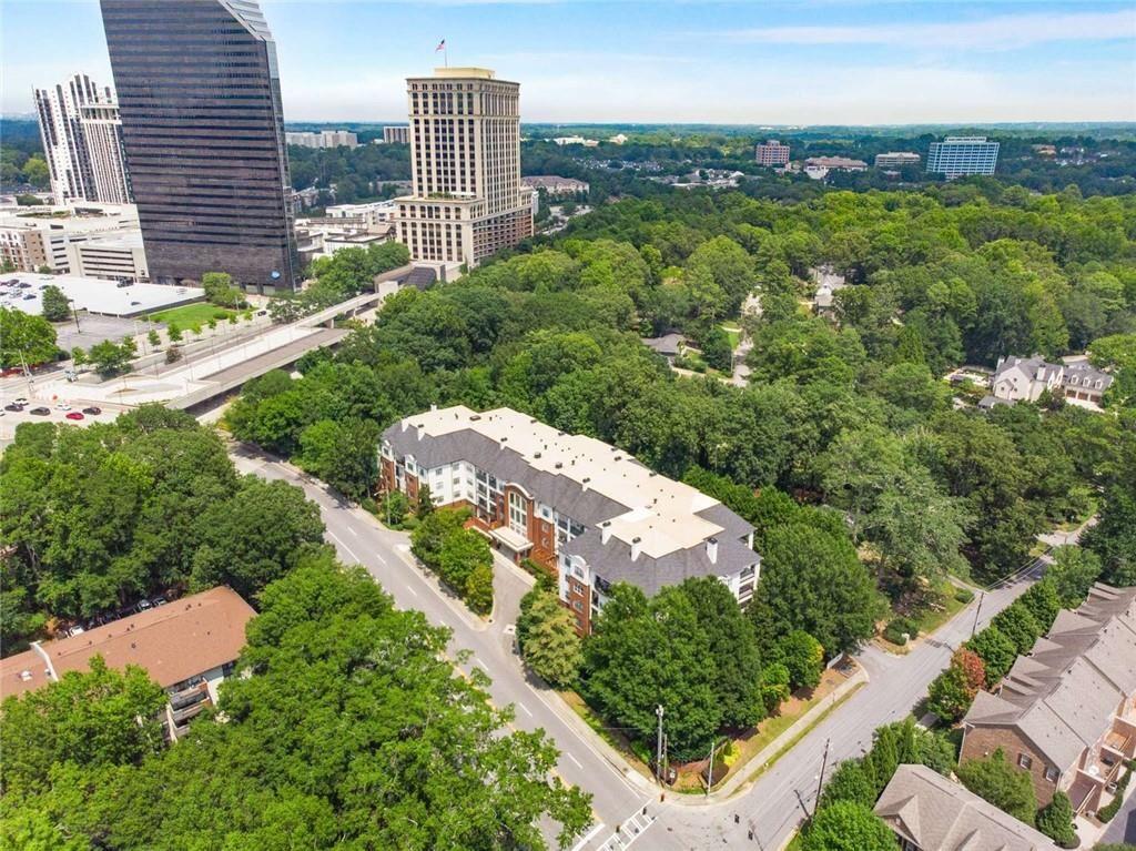3275 Lenox Road Northeast, Unit 302 Atlanta, GA 30324 - Photo 48 of 50 a view of a city