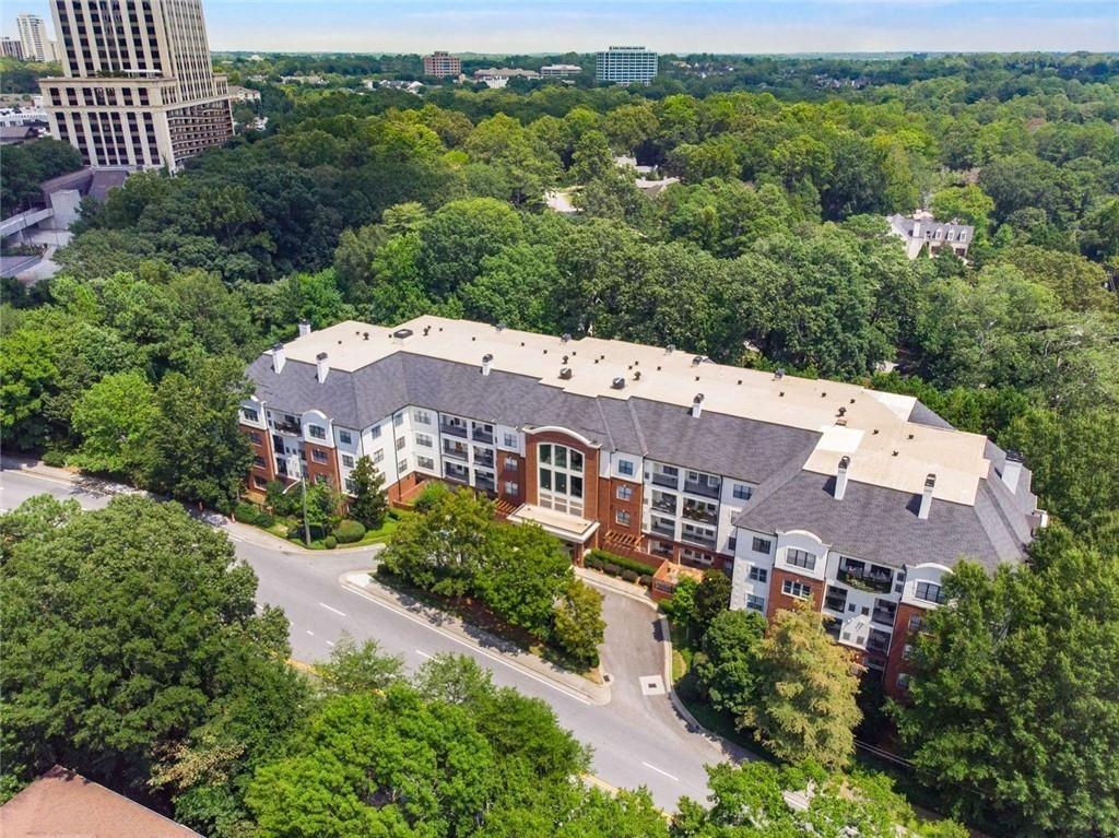 3275 Lenox Road Northeast, Unit 302 Atlanta, GA 30324 - Photo 49 of 50 an aerial view of a house