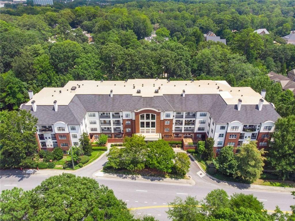3275 Lenox Road Northeast, Unit 302 Atlanta, GA 30324 - Photo 50 of 50 an aerial view of a house