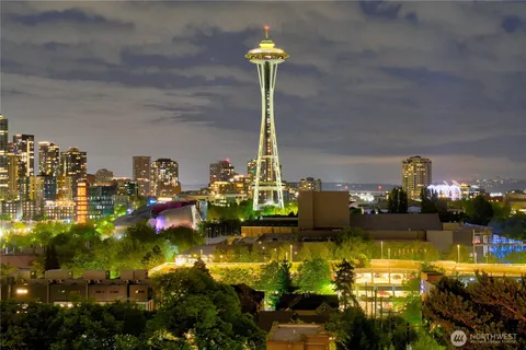 $3,295,000 | 922 Nob Hill Avenue North, Seattle, WA 98109