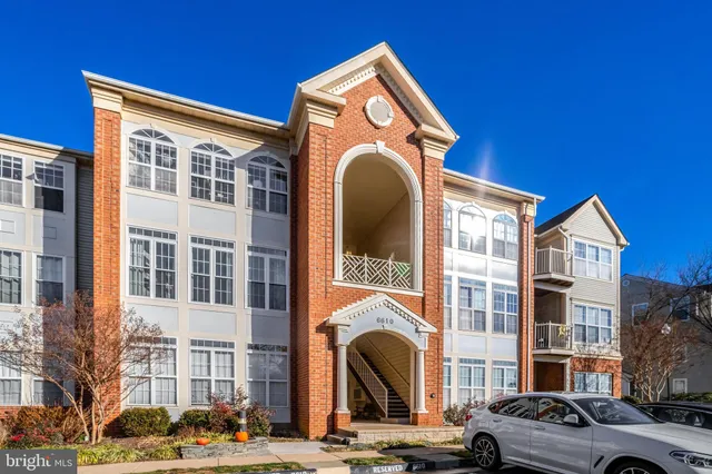 $2,975 | 6610 L Netties Lane, Alexandria, VA 22315