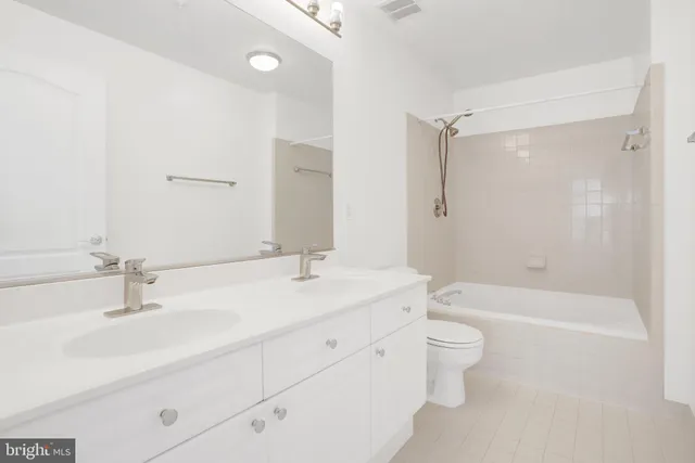 $2,975 | 6610 L Netties Lane, Alexandria, VA 22315