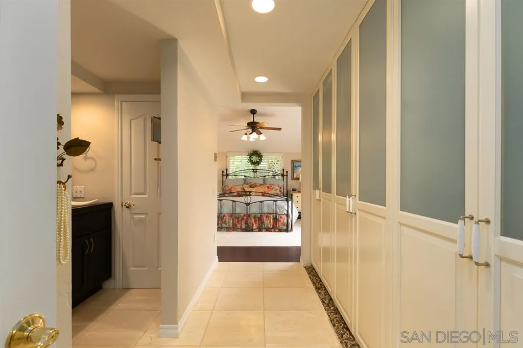 323 Shoemaker Lane Solana Beach, CA 92075 - Photo 11 of 25