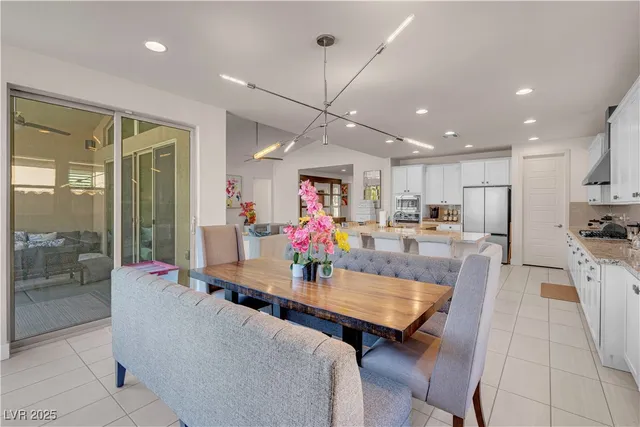 $825,000 | 8400 Footpath Street, Las Vegas, NV 89166