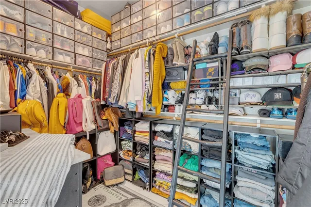 $825,000 | 8400 Footpath Street, Las Vegas, NV 89166