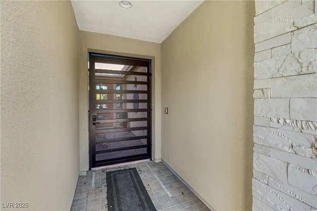 $825,000 | 8400 Footpath Street, Las Vegas, NV 89166