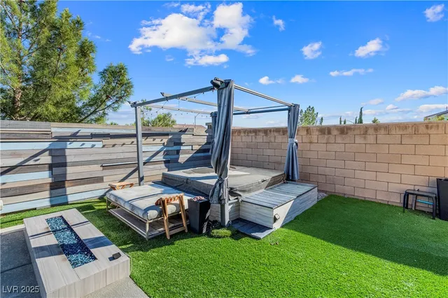 $825,000 | 8400 Footpath Street, Las Vegas, NV 89166