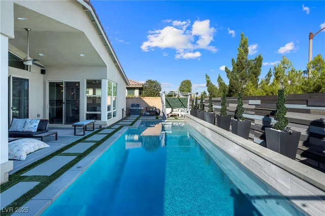 $825,000 | 8400 Footpath Street, Las Vegas, NV 89166