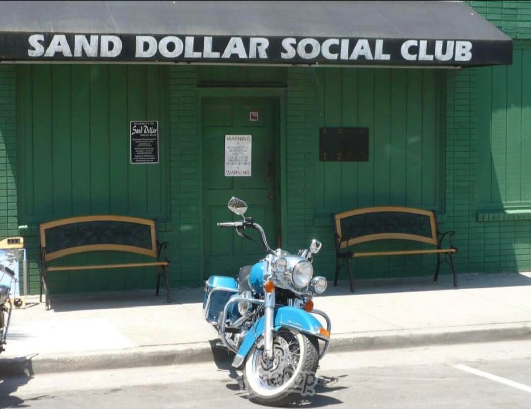 7 Center Street Folly Beach, SC 29439 - Photo 5 of 47 Mr. Weatherford's Bike