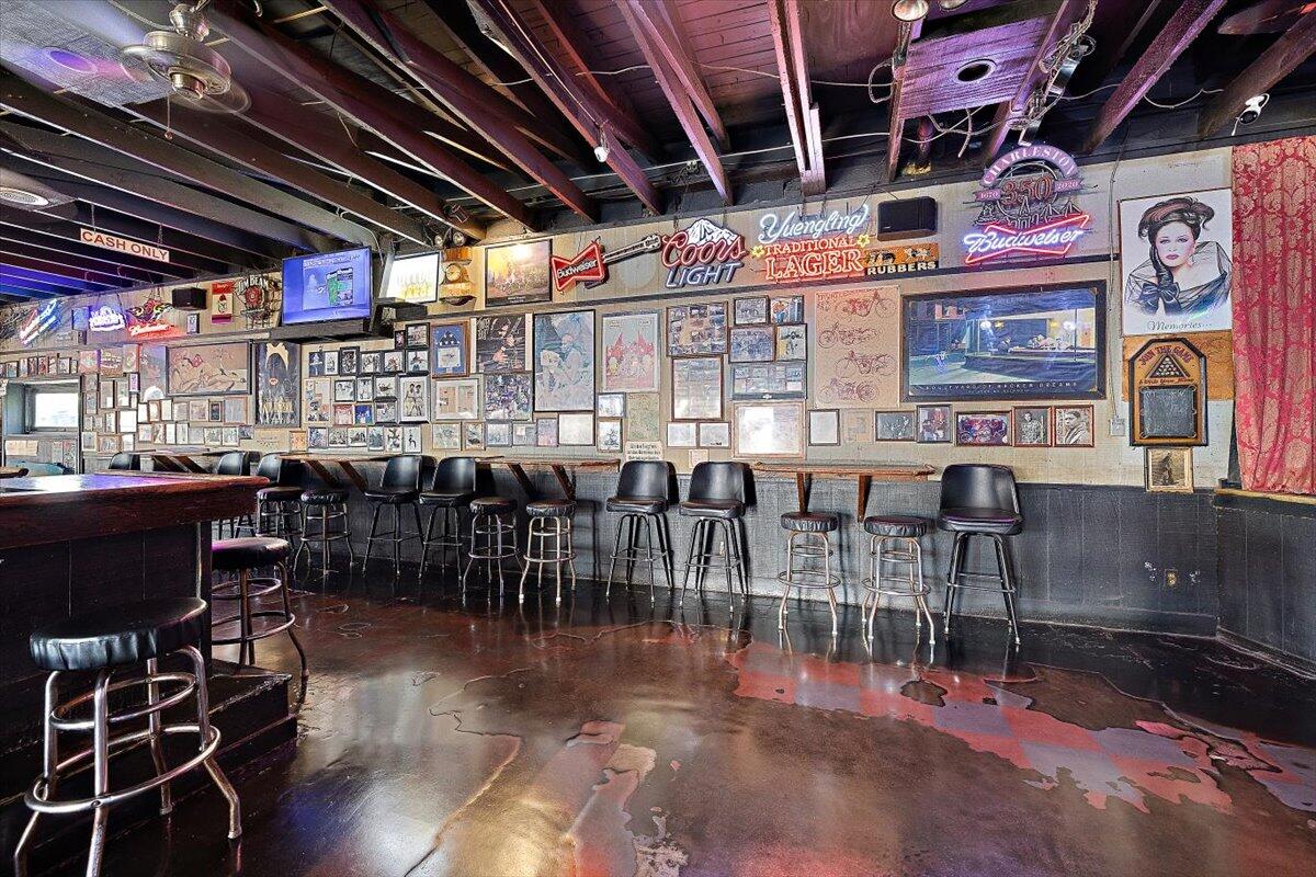 7 Center Street Folly Beach, SC 29439 - Photo 7 of 47 31-BN0A9172