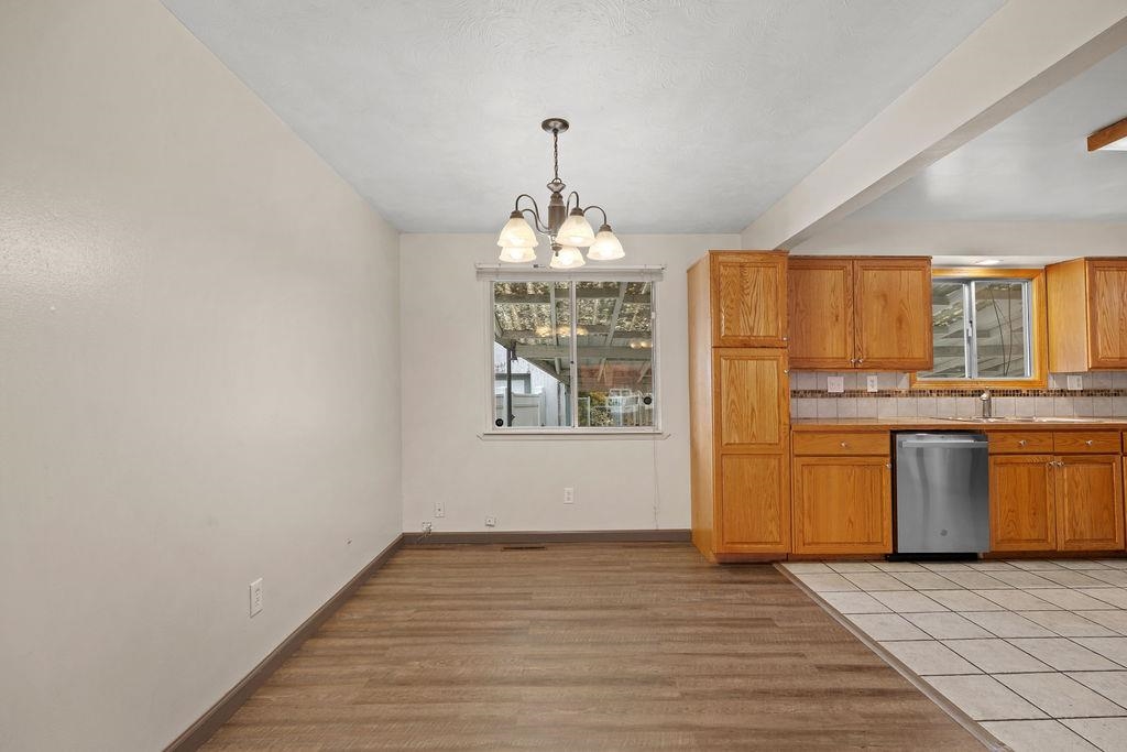 6814 North Cedar Road Spokane, WA 99208 - Photo 12 of 44