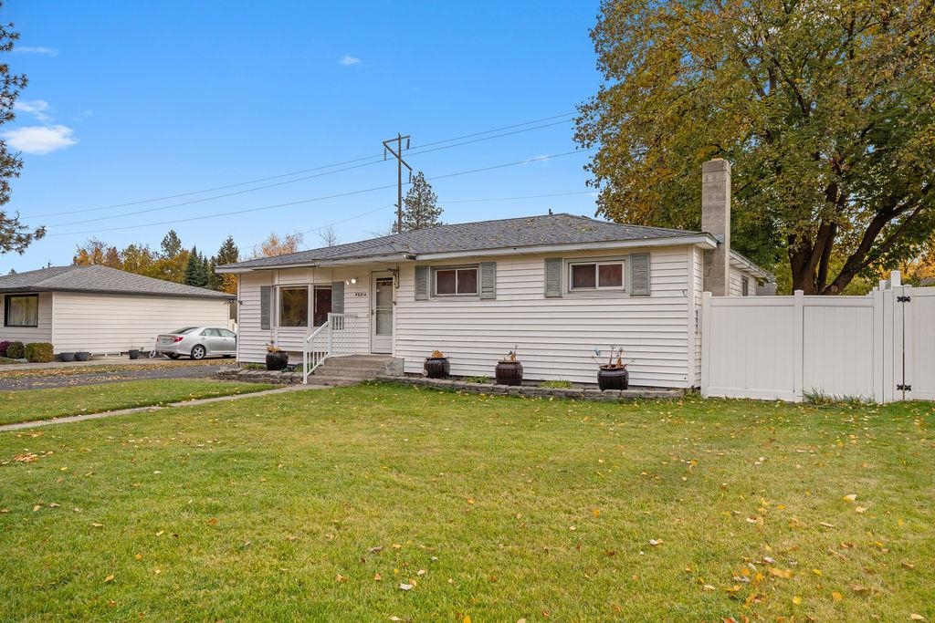 6814 North Cedar Road Spokane, WA 99208 - Photo 3 of 44