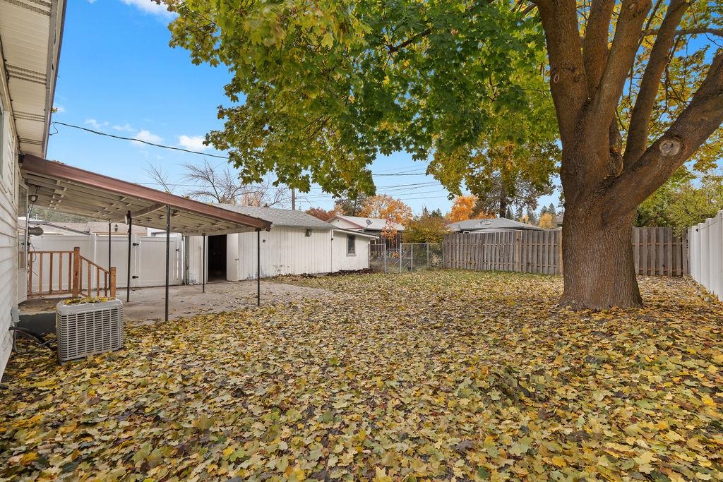 6814 North Cedar Road Spokane, WA 99208 - Photo 34 of 44