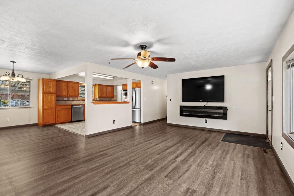 6814 North Cedar Road Spokane, WA 99208 - Photo 4 of 44