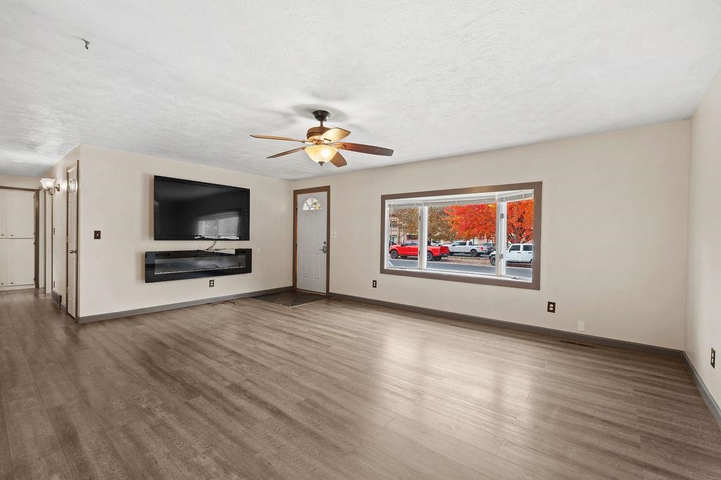 6814 North Cedar Road Spokane, WA 99208 - Photo 6 of 44