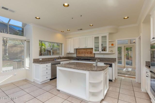 $6,700 | 116 Heath Meadow Place, Simi Valley, CA 93065