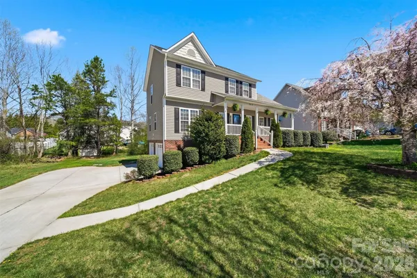 $365,000 | 2410 27th Ave Circle Northeast, Hickory, NC 28601