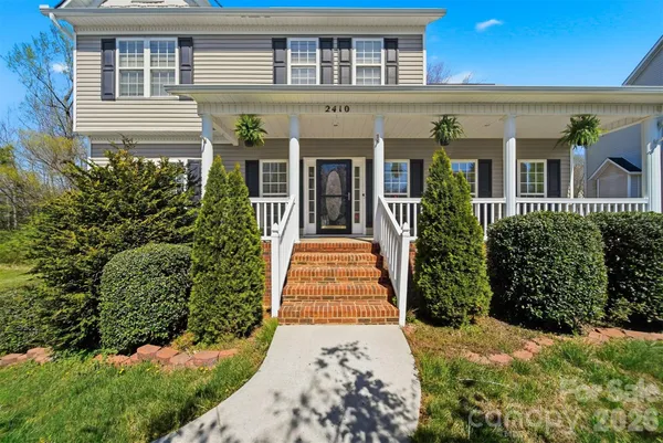 $365,000 | 2410 27th Ave Circle Northeast, Hickory, NC 28601